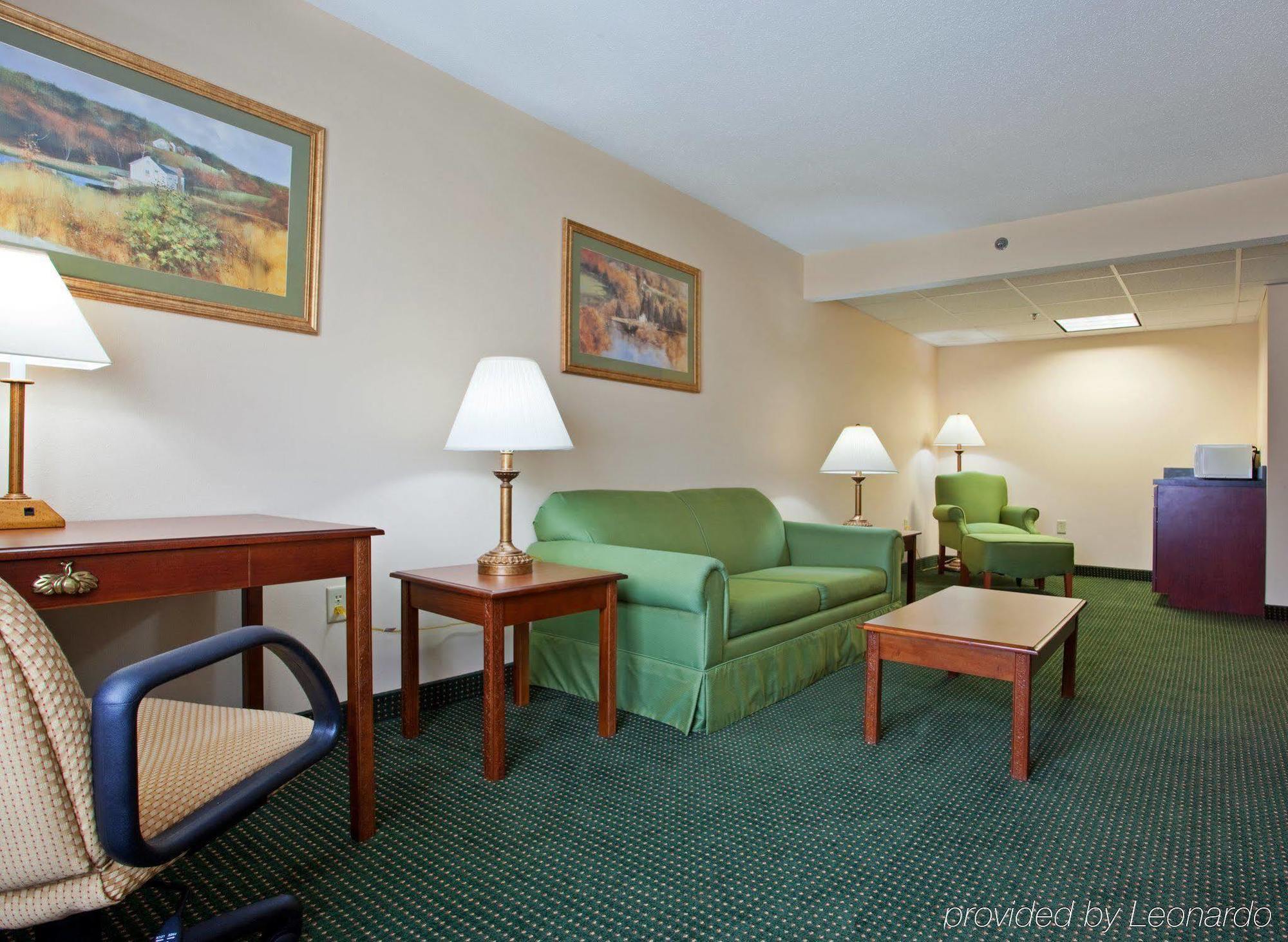 Holiday Inn Express Mount Pleasant- Scottdale, An Ihg Hotel Kültér fotó